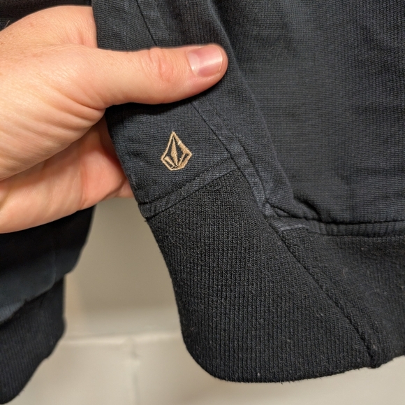 Volcom Women's Black Sherpa Lined Bomber Jacket Size Medium or 6 - Picture 5 of 11